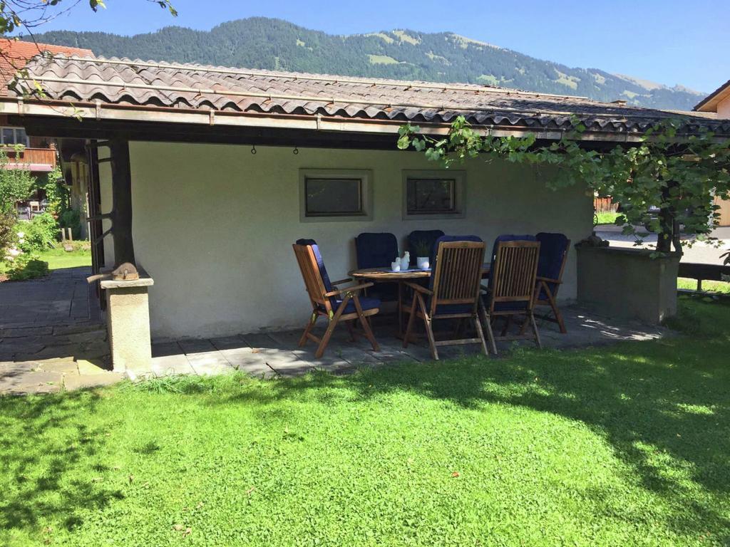 Modern Holiday Home With Mountain View بيزاو المظهر الخارجي الصورة